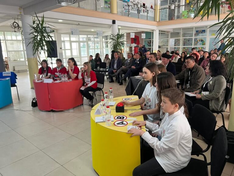 Mbahet “Kuizi i Diturisë 2025” në shkollën “Ismail Luma” në Lipjan – finalja më 4 prill