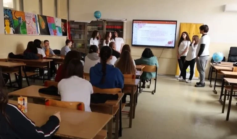 Nxënësit e gjimnazit “Sami Frashëri” me film për parandalimin e dhunës