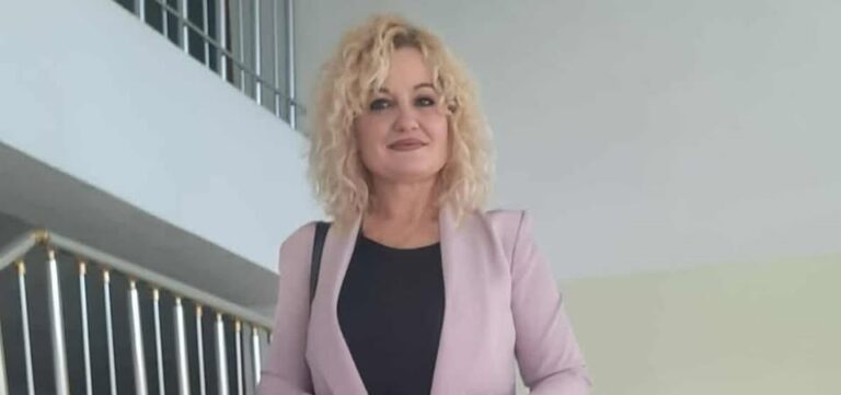 Manushaqe Hoxha Laçi: Të jesh mësues/e: një sfidë mes detyrës dhe misionit