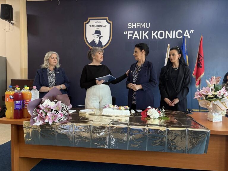 Pensionohet mësimdhënësja Igballe Gashi nga Prishtina