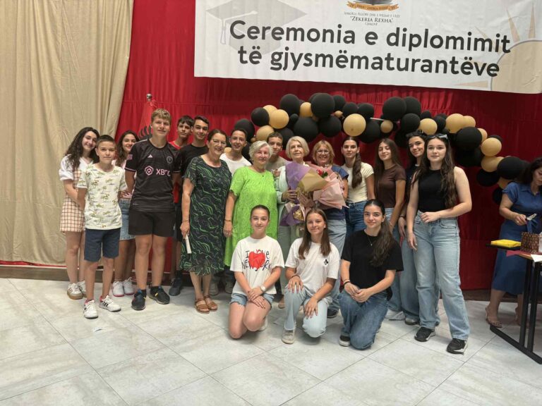Pensionohet mësuesja Lulzime Xharra nga Gjakova