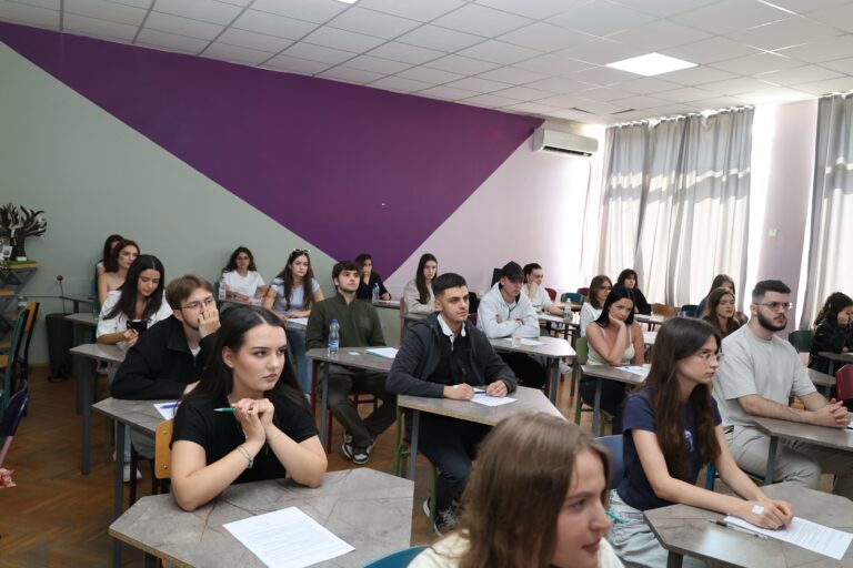Universiteti i Prishtinës fiton pesë grante të reja nga programi Erasmus+ i Bashkimit Evropian