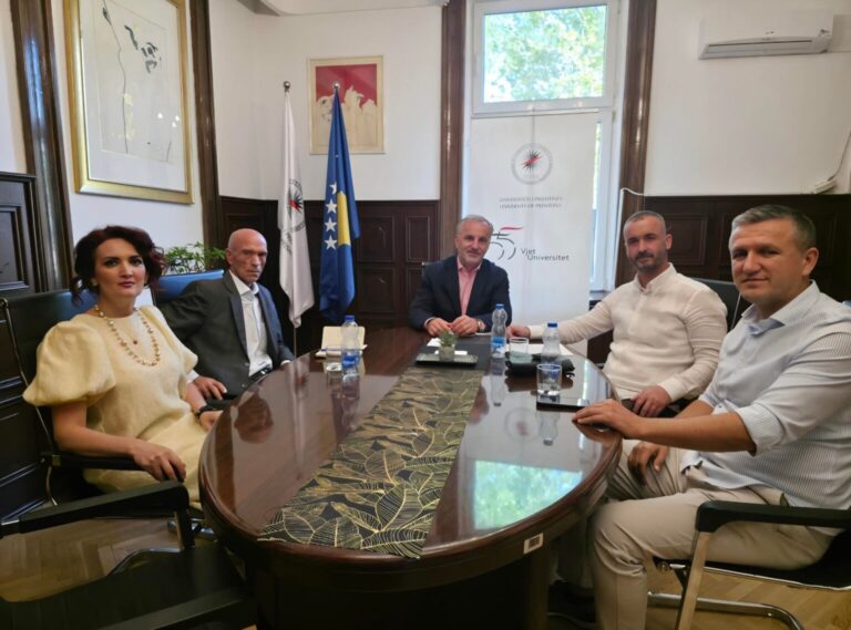 Qendra e Studentëve gati për studentët që nisin e vazhdojnë rrugën akademike në UP