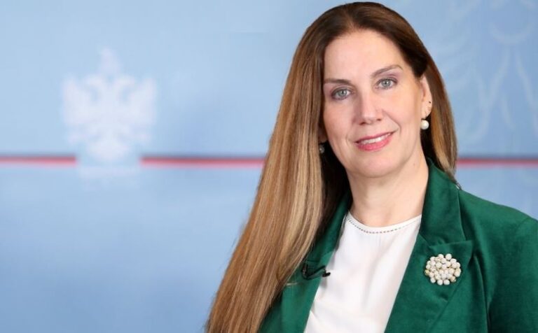Mirela Kumbaro emërohet Ministre e Arsimit në Shqipëri
