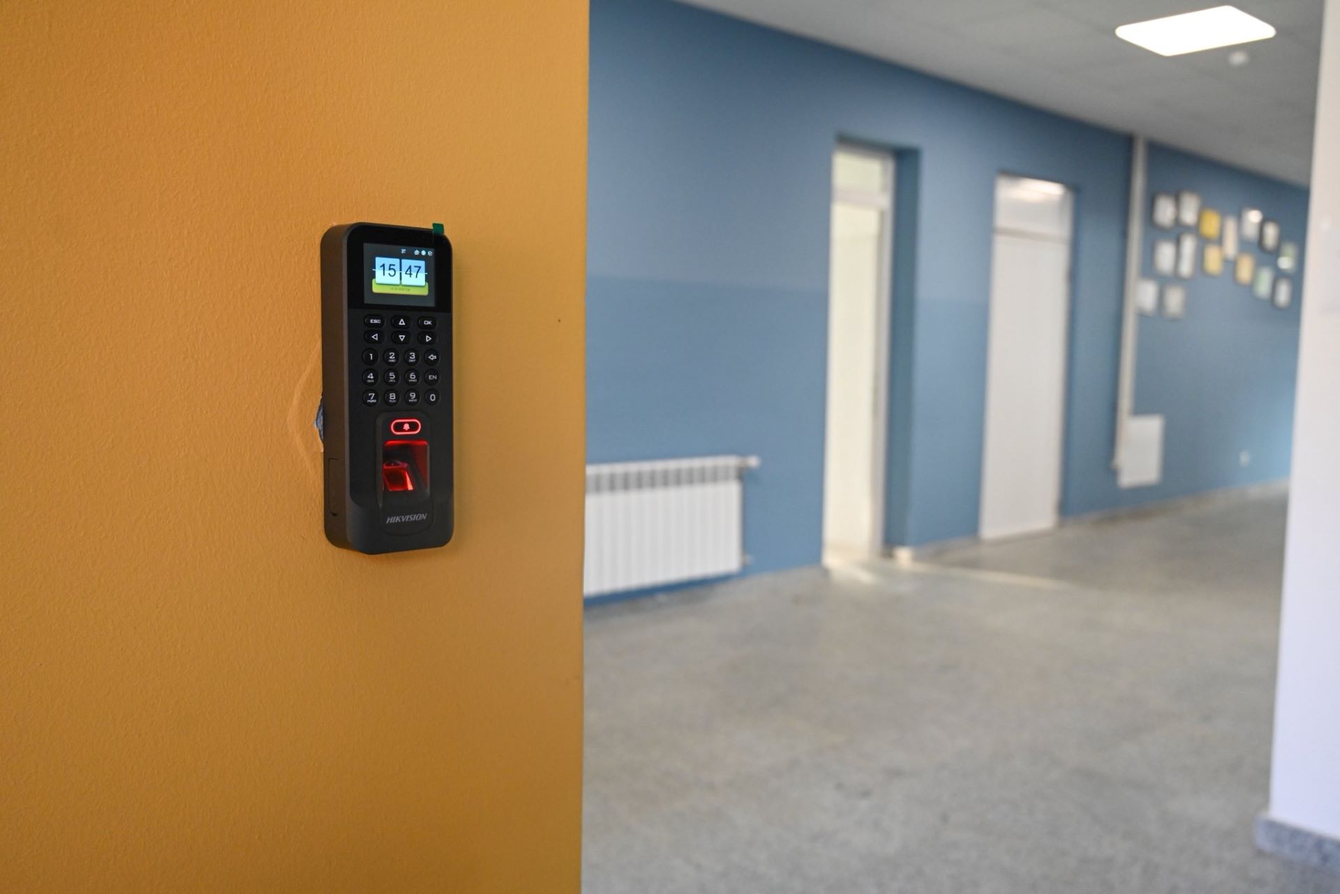 Shkollat e Kamenicës pajisen me kamera dhe sistem të evidentimit të vijueshmërisë së nxënësve 5 sistem