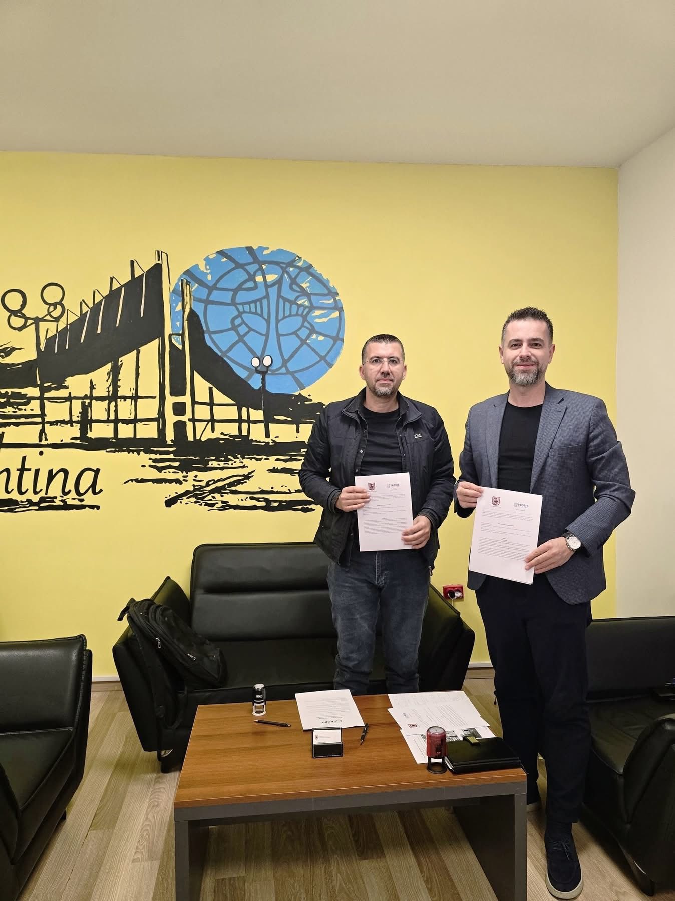 Probit Academy marrëveshje me DKA në Prishtinë: 800 nxënës do të përfshihen në fushën e teknologjisë - do të ndahen mbi 200 bursa 3 1