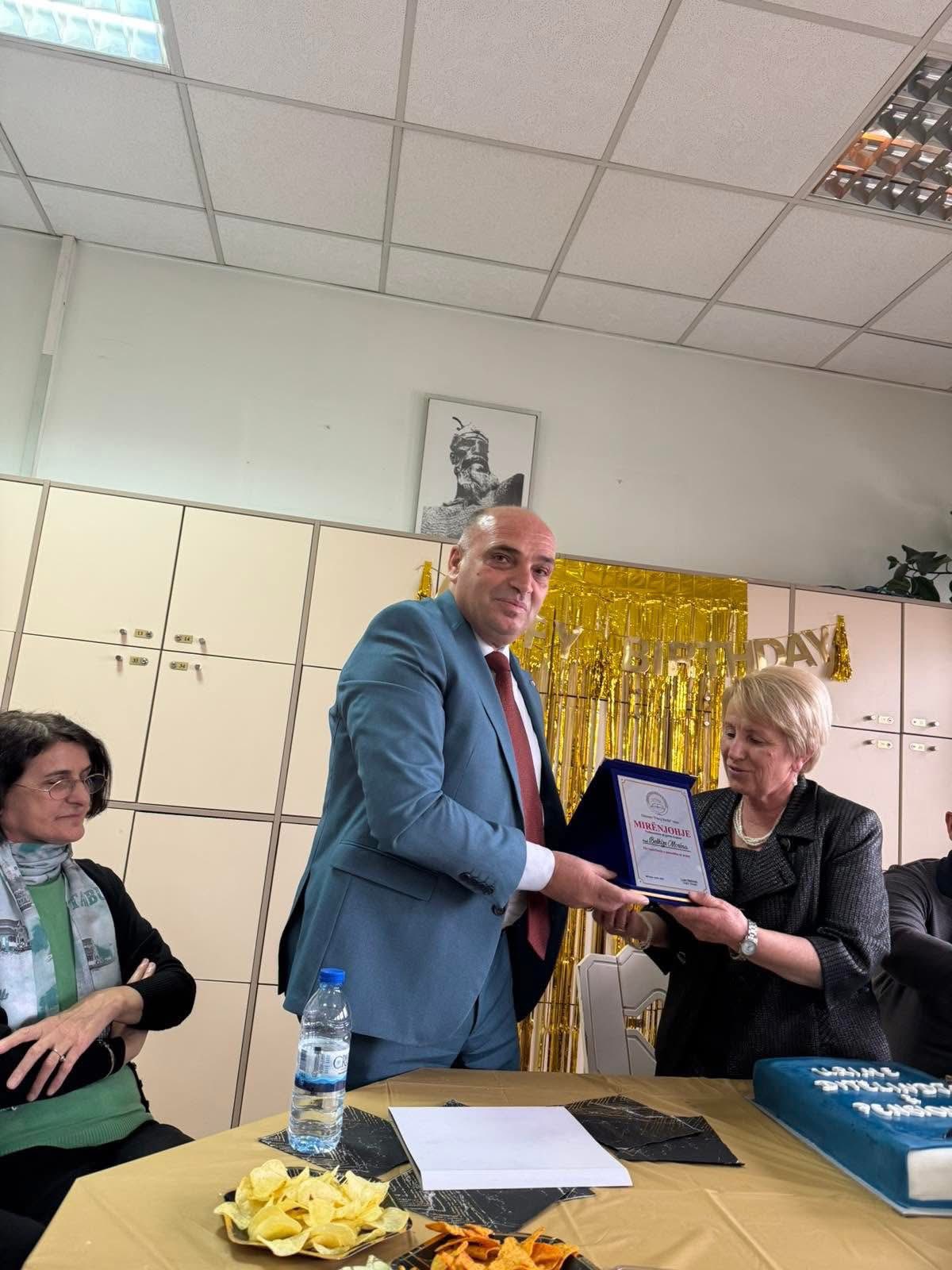 Pensionohet profesoresha Belkize Morina nga Mitrovica 5 2 2