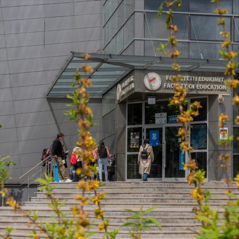 Njoftim me rëndësi për studentët e Fakultetit të Edukimit