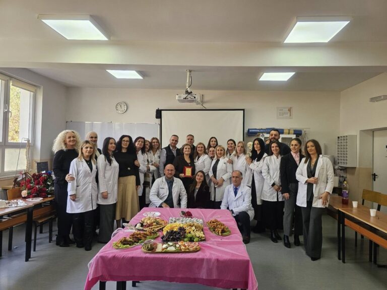 Pensionohet profesoresha Sanije Rexhepi nga Peja