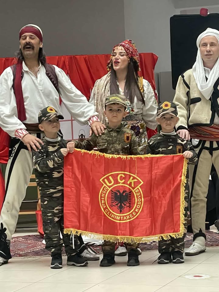 Shkolla “Nazmi Hoxha” në Gjilan shënon Ditën e Shkollës me një program të pasur kulturor 5 2