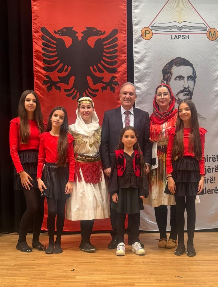 Vaxhid Sejdiu: Shkollat shqipe në Zvicër janë shembull i gjallë i dashurisë së pashuar për atdheun 4 5 1 1