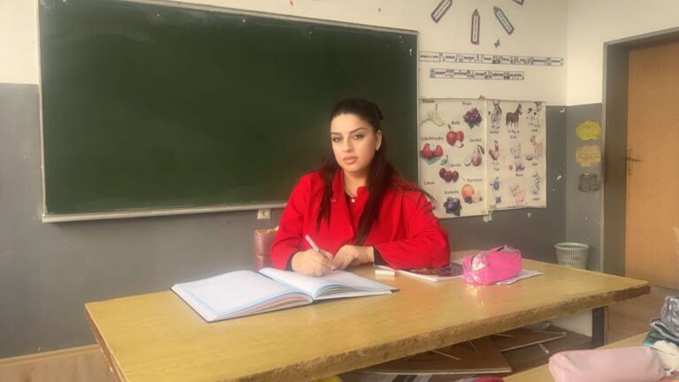 Rrezarta Dushi shpallet “Mësuesja e Vitit 2025” nga lexuesit e Albanian Education