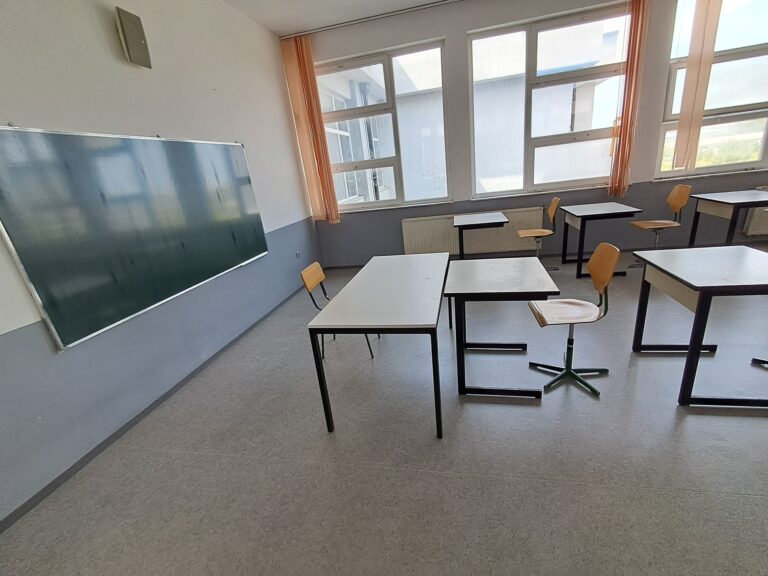 Struktura e vitit shkollor 2025–2026: Datat e mësimit, pushimeve dhe provimeve përcaktohen zyrtarisht