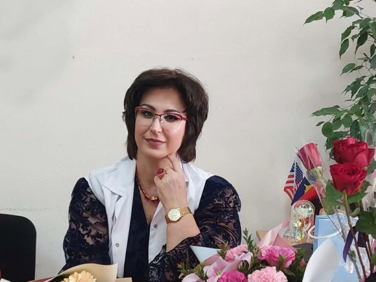 Mësuesja Miranda Agolli: Për ty, prind, që çdo mangësi të fëmijës, e quan dështim të mësuesit