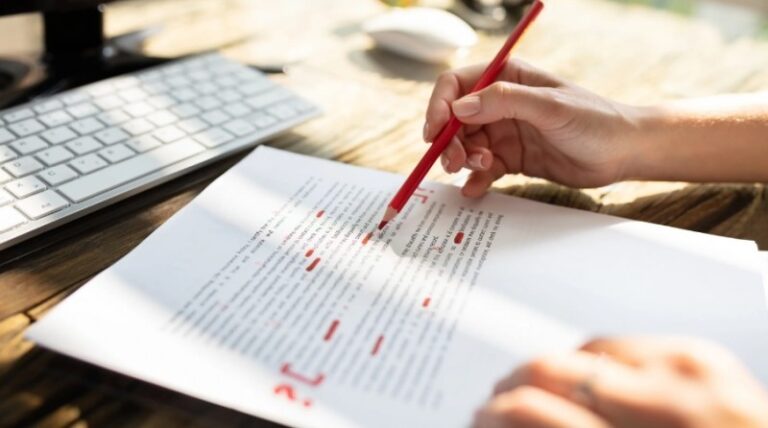 Si bëhet vlerësimi i nxënësve në Arsimin Fillor?