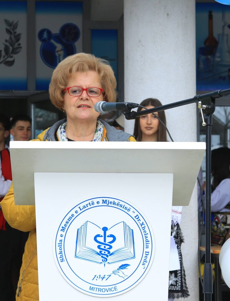 Pensionohet mësimdhënësja Nurije Hetemi nga Mitrovica 2 0