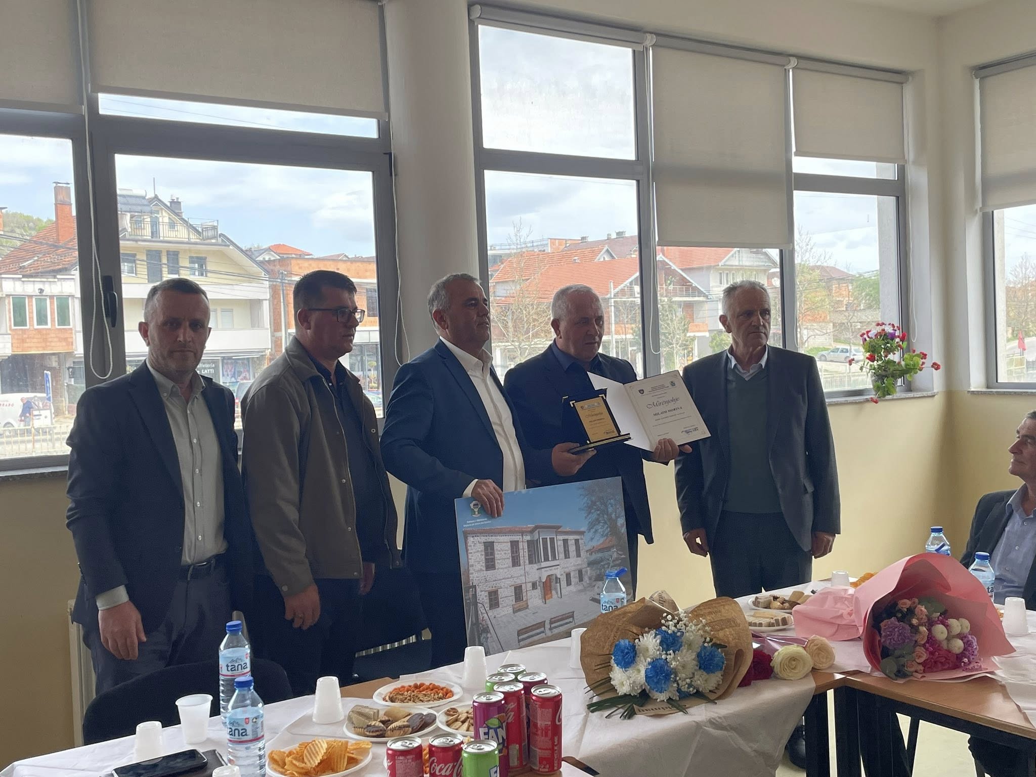 Pensionohet mësimdhënësi Milaim Morina nga Astrazubi i Malishevës 2 milaim