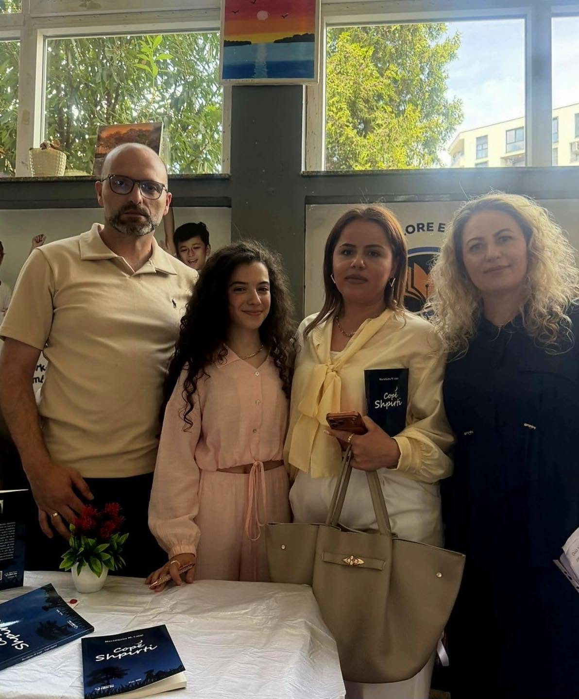 Nxënësja nga Peja, Meridijana Lajqi promovon librin e saj të parë me titull “Copë Shpirti” 2 719970674 1291277426507069 2627510510632346140 n